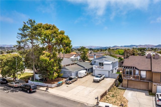 1215 S 16th, Grover Beach, CA 93433