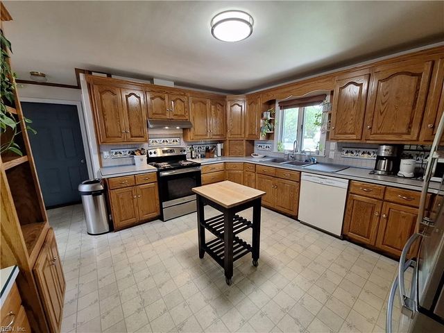 4601 Miles Standish RD, Virginia Beach, VA 23455