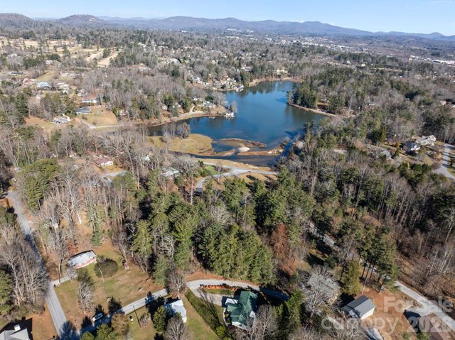 522 Bonner Street, Hendersonville, NC 28739