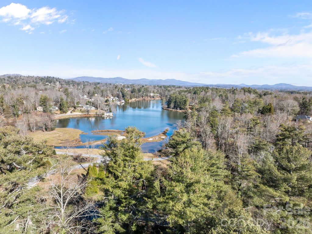 522 Bonner Street, Hendersonville, NC 28739