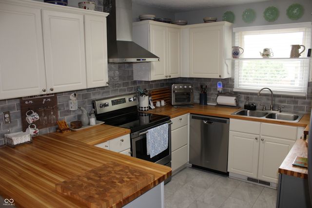 400 Unit 1 Longcastle Drive, Greencastle, IN 46135