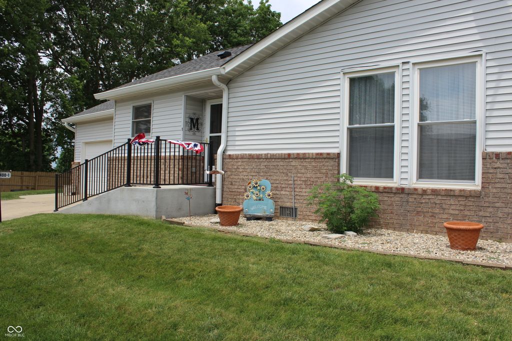 400 Unit 1 Longcastle Drive, Greencastle, IN 46135