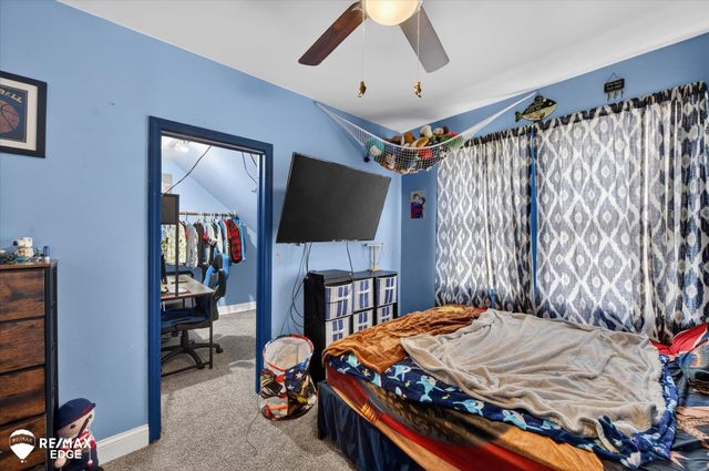 1063 W Pine Avenue, Mount Morris, MI 48458