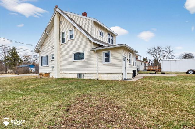 1063 W Pine Avenue, Mount Morris, MI 48458