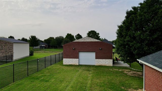 3009 Big Springs Drive, Joshua, TX 76058