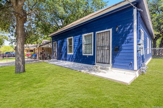 127 DIMMIT ST, San Antonio, TX 78223