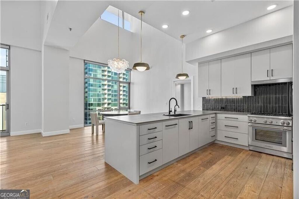 905 Juniper Street NE 812, Atlanta, GA 30309 — photo 5