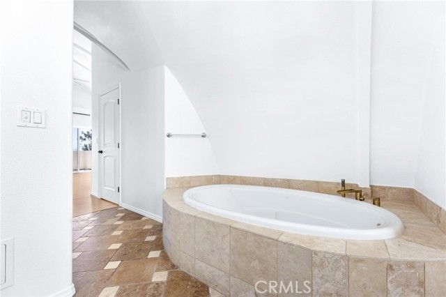 22870 Trigger Street, Chatsworth (los Angeles), CA 91311