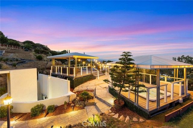 22870 Trigger Street, Chatsworth (los Angeles), CA 91311