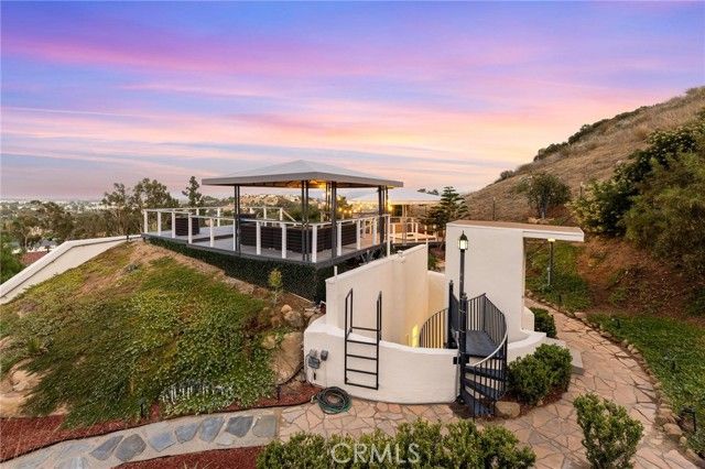 22870 Trigger Street, Chatsworth (los Angeles), CA 91311