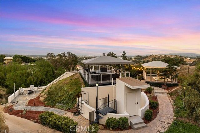 22870 Trigger Street, Chatsworth (los Angeles), CA 91311