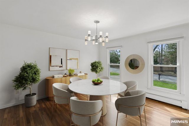 36 Scarsdale Drive, Livingston, NJ 07039