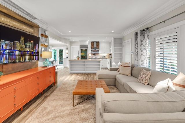 700 Vilabella Avenue, Coral Gables, FL 33146