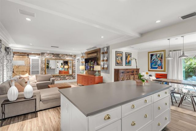 700 Vilabella Avenue, Coral Gables, FL 33146