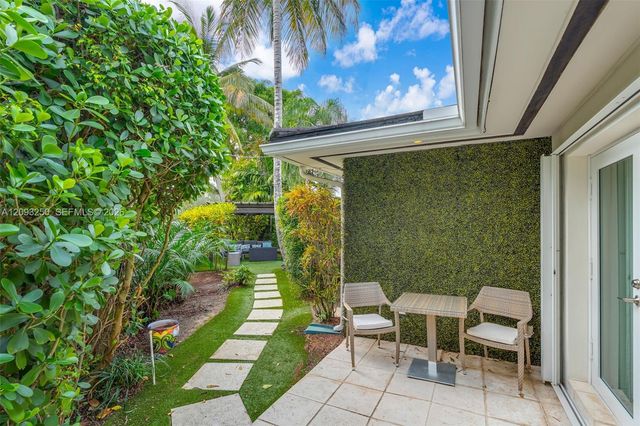 700 Vilabella Avenue, Coral Gables, FL 33146