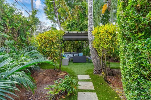 700 Vilabella Avenue, Coral Gables, FL 33146