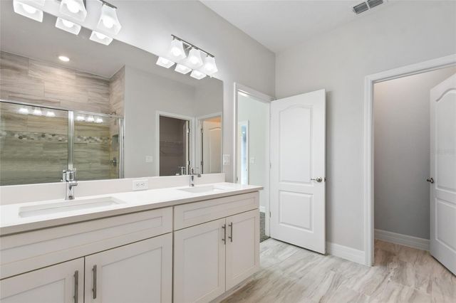 407 W HARVARD STREET, Inverness, FL 34452