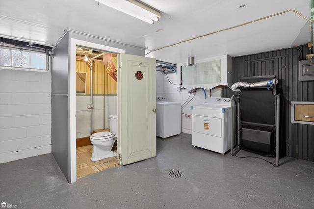 3320 W Genesee Avenue, Saginaw, MI 48602