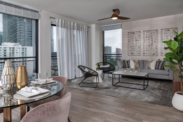 221 SW 12th St 404, Miami, FL 33130