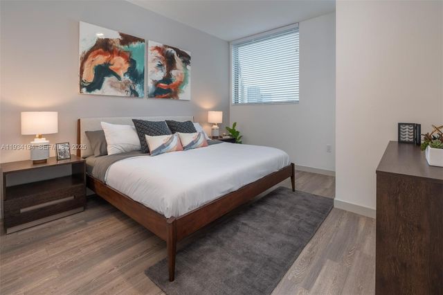 221 SW 12th St 404, Miami, FL 33130