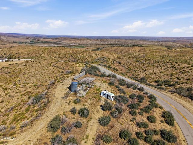 17610 Big Pines Highway, Valyermo, CA 93563