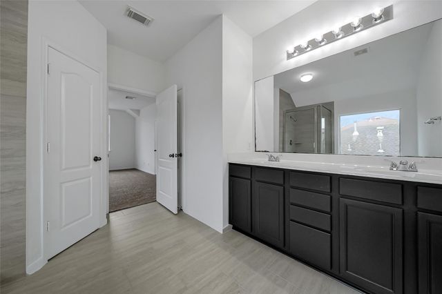 18906 Knobby Oaks Place, Magnolia, TX 77355