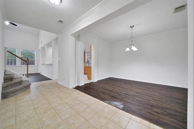 18906 Knobby Oaks Place, Magnolia, TX 77355