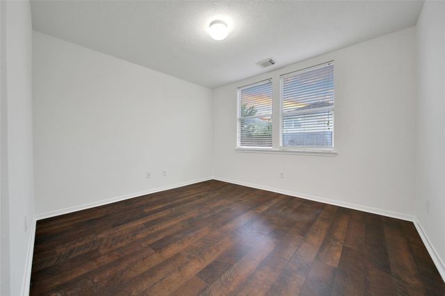 18906 Knobby Oaks Place, Magnolia, TX 77355