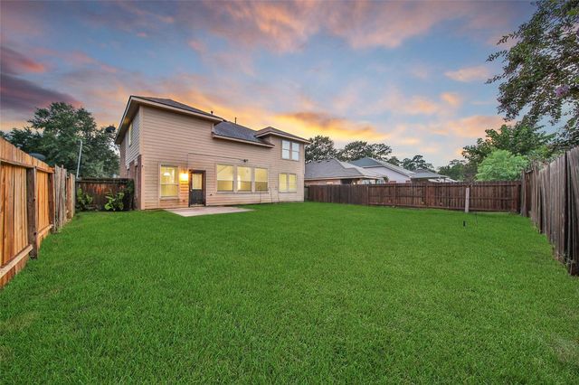 18906 Knobby Oaks Place, Magnolia, TX 77355