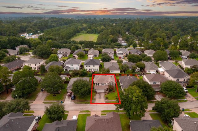 18906 Knobby Oaks Place, Magnolia, TX 77355