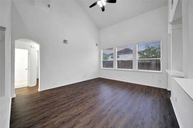 18906 Knobby Oaks Place, Magnolia, TX 77355