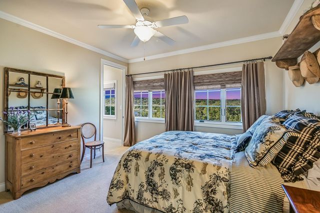 3004 Travis Lakeside DR, Spicewood, TX 78669