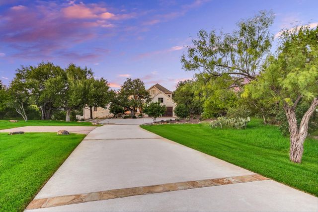 3004 Travis Lakeside DR, Spicewood, TX 78669