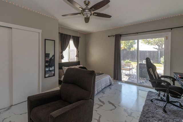 4281 N 5th Street, Fresno, CA 93726