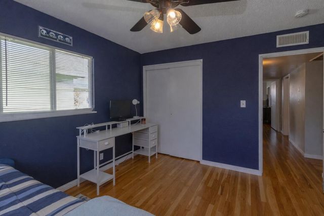 4281 N 5th Street, Fresno, CA 93726