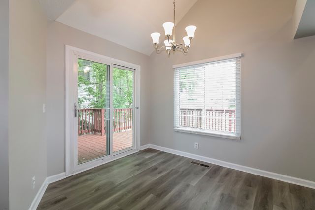 5944 Colchester Dr, Hermitage, TN 37076