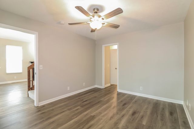 5944 Colchester Dr, Hermitage, TN 37076