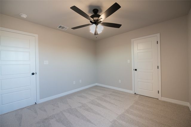 1404 Red Rock Road, Hewitt, TX 76643