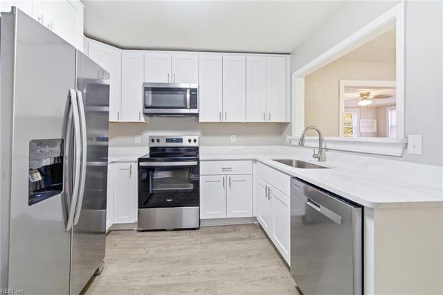 1654 E Bayview BLVD, Norfolk, VA 23503