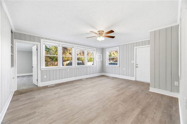 1654 E Bayview BLVD, Norfolk, VA 23503