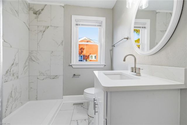 1654 E Bayview BLVD, Norfolk, VA 23503