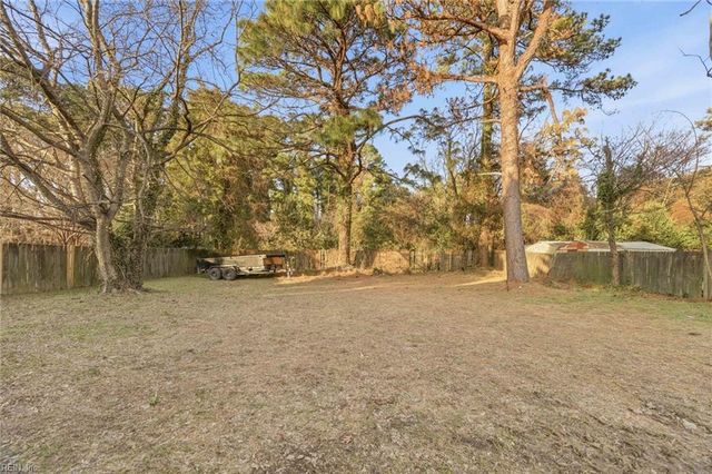 1654 E Bayview BLVD, Norfolk, VA 23503