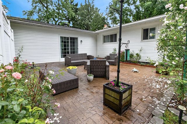624 Pinnacle Road, Henrietta, NY 14534