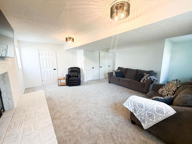 4819 Calvin Drive, Columbus, OH 43227