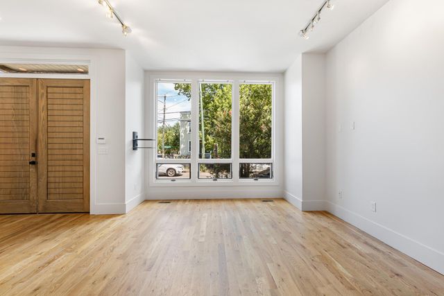 247 Rutledge Avenue A, Charleston, SC 29403