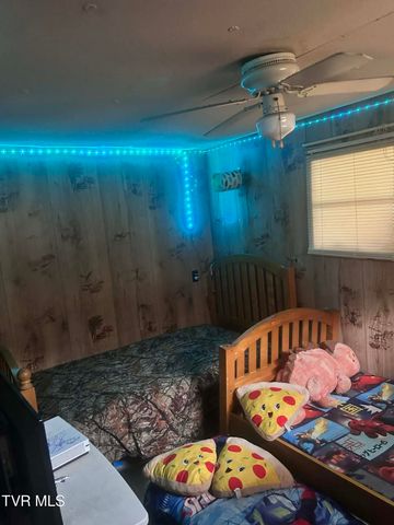 1460 Gum Branch Road, Oakwood, VA 24631