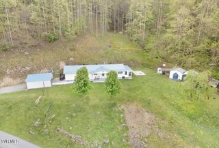 1460 Gum Branch Road, Oakwood, VA 24631