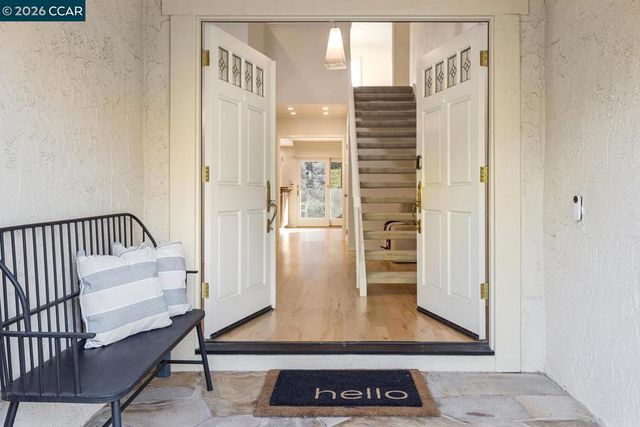 1555 Pebblebrook Ct, Walnut Creek, CA 94596