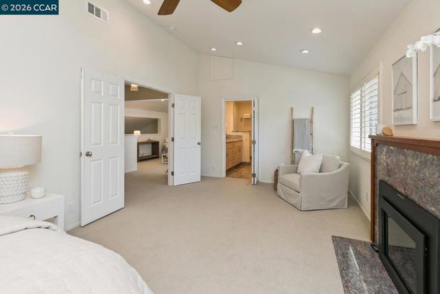 1555 Pebblebrook Ct, Walnut Creek, CA 94596