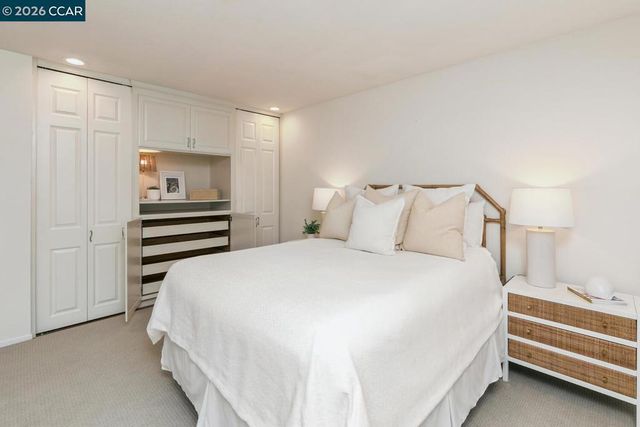 1555 Pebblebrook Ct, Walnut Creek, CA 94596